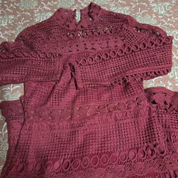 Two sisters Women's dress - Picture 8 of 16